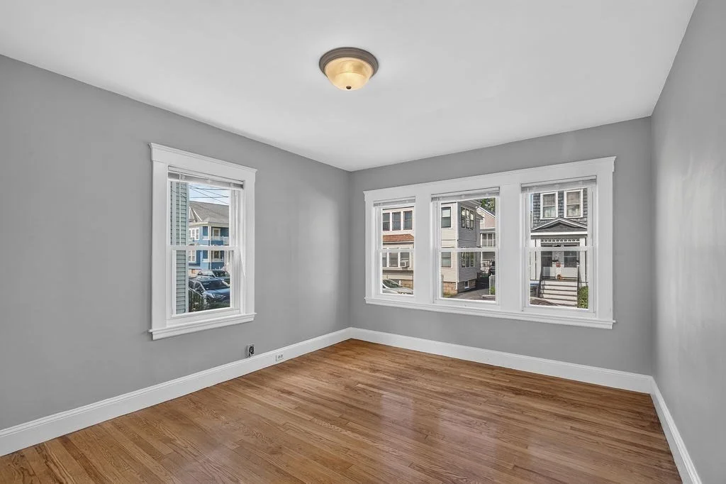 3 bed, 1 bath apartment for rent at 16 Glenrose Rd Unit 1, Dorchester — photo 15 of 21