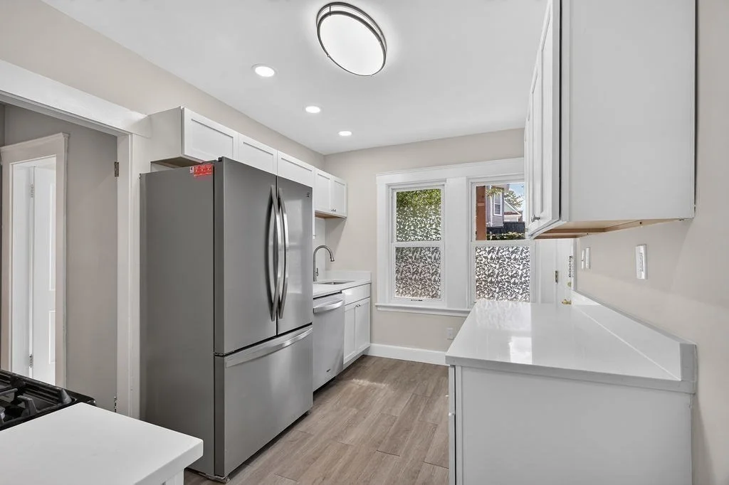 3 bed, 1 bath apartment for rent at 16 Glenrose Rd Unit 1, Dorchester — photo 4 of 21