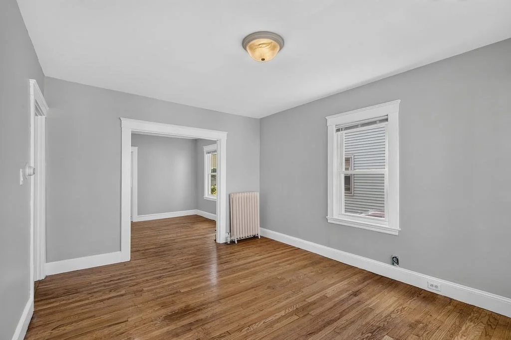 3 bed, 1 bath apartment for rent at 16 Glenrose Rd Unit 1, Dorchester — photo 11 of 21
