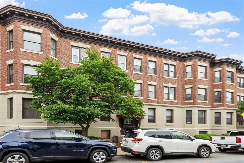 3 bed, 1 bath apartment for rent at 16 Glenville Ave Unit 1, Allston — photo 18 of 18