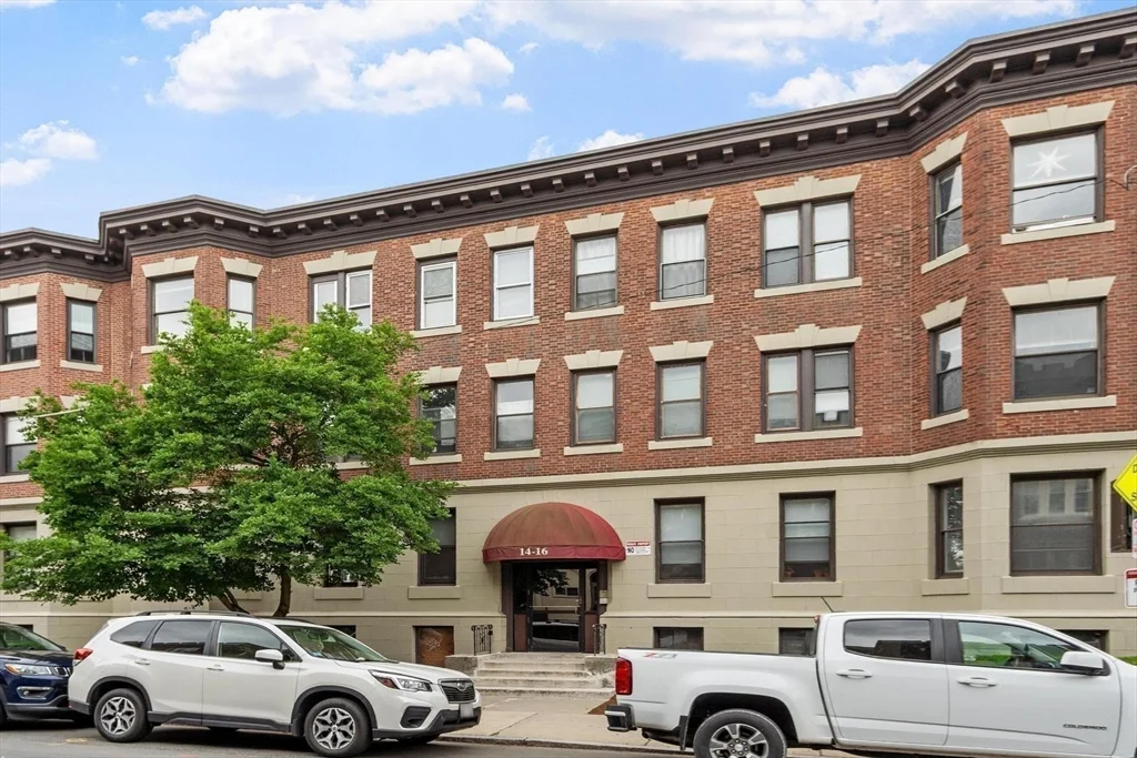 3 bed, 1 bath apartment for rent at 16 Glenville Ave Unit 1, Allston — photo 17 of 18