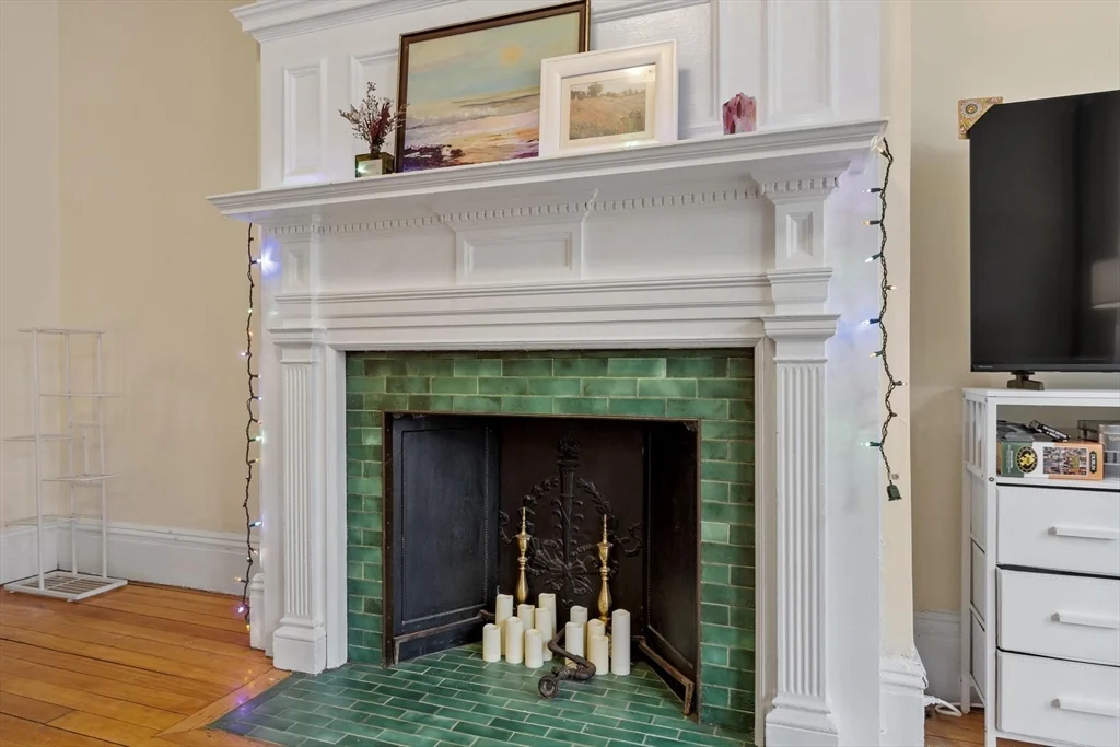 3 bed, 1 bath apartment for rent at 16 Glenville Ave Unit 1, Allston — photo 4 of 18