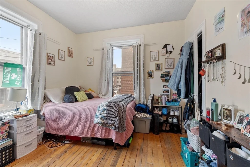 3 bed, 1 bath apartment for rent at 16 Glenville Ave Unit 1, Allston — photo 15 of 18