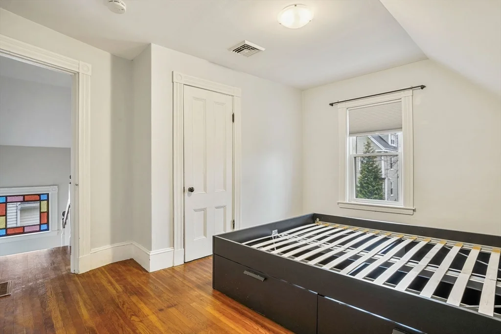 3 bed, 2 bath apartment for rent at 16 Gordon St Unit 16, Malden — photo 13 of 18