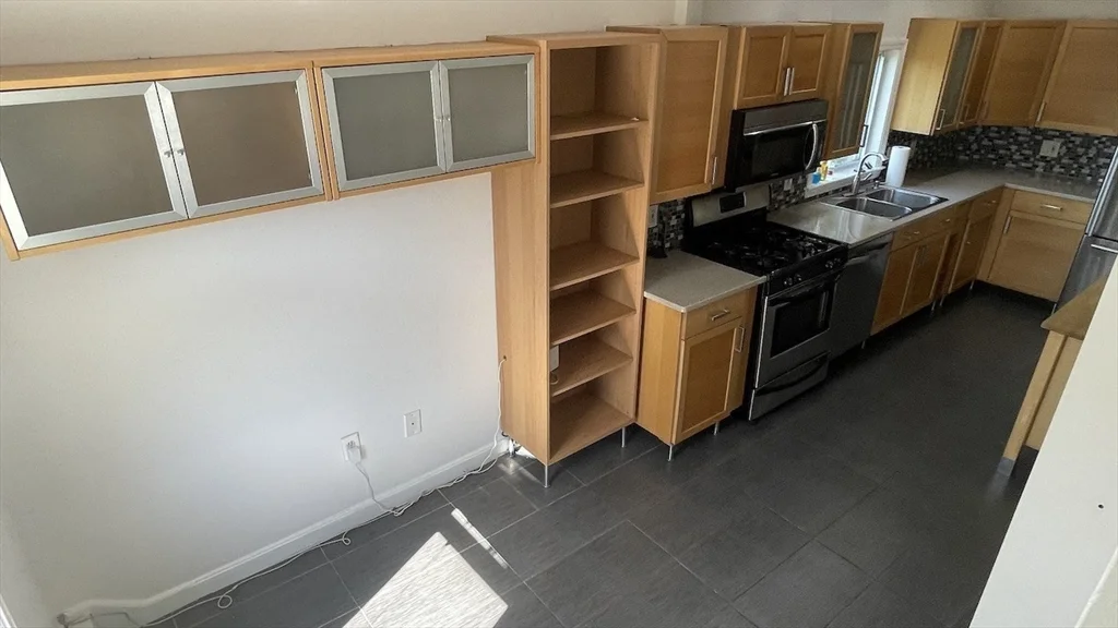 5 bed, 2 bath apartment for rent at 16 Gould Ave Unit 2, Malden — photo 9 of 22