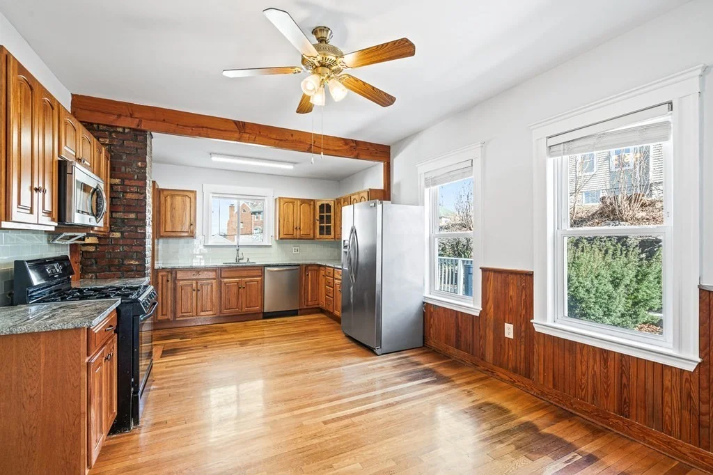 4 bed, 1.5 bath apartment for rent at 16 Grampian Way Unit 1A, Dorchester — photo 4 of 23