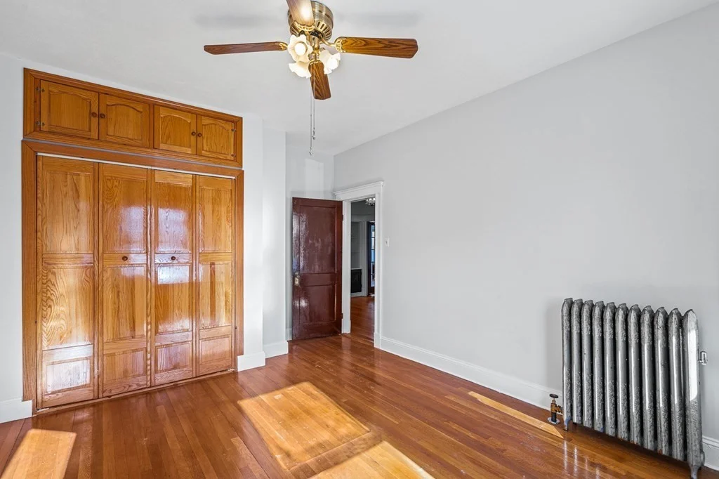 4 bed, 1.5 bath apartment for rent at 16 Grampian Way Unit 1A, Dorchester — photo 10 of 23