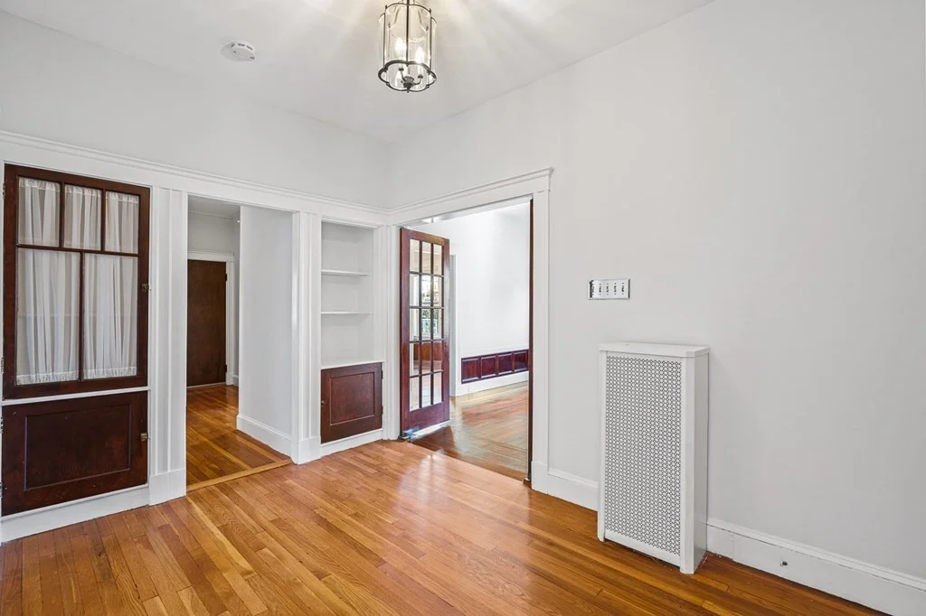 4 bed, 1.5 bath apartment for rent at 16 Grampian Way Unit 1A, Dorchester — photo 11 of 23