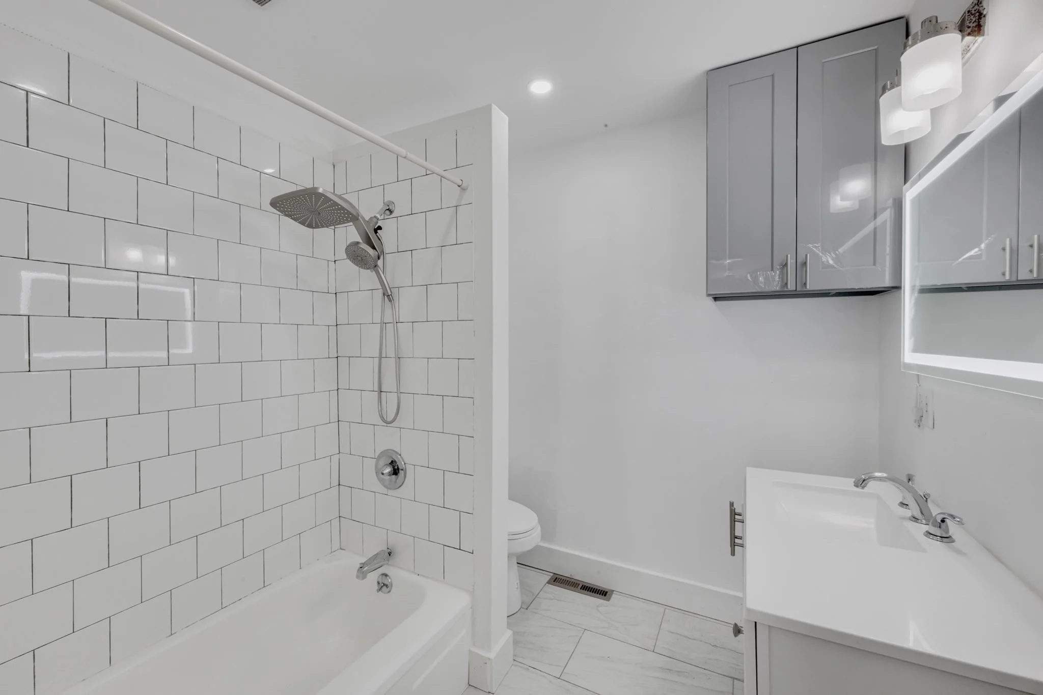 2 bed, 1 bath apartment for rent at 16 Grand St Unit B, Leominster — photo 9 of 18