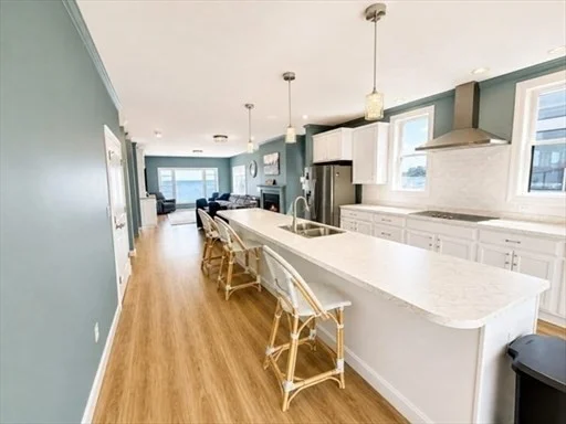4 bed, 2 bath apartment for rent at 16 Gunrock Ave, Gun Rock — photo 7 of 26