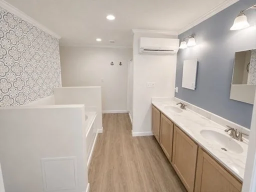 4 bed, 2 bath apartment for rent at 16 Gunrock Ave, Gun Rock — photo 17 of 26