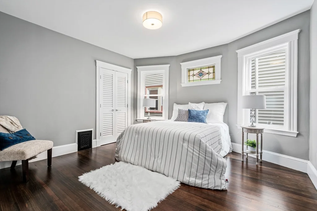 3 bed, 1 bath apartment for rent at 16 Hallam St Unit 1, Dorchester — photo 8 of 20