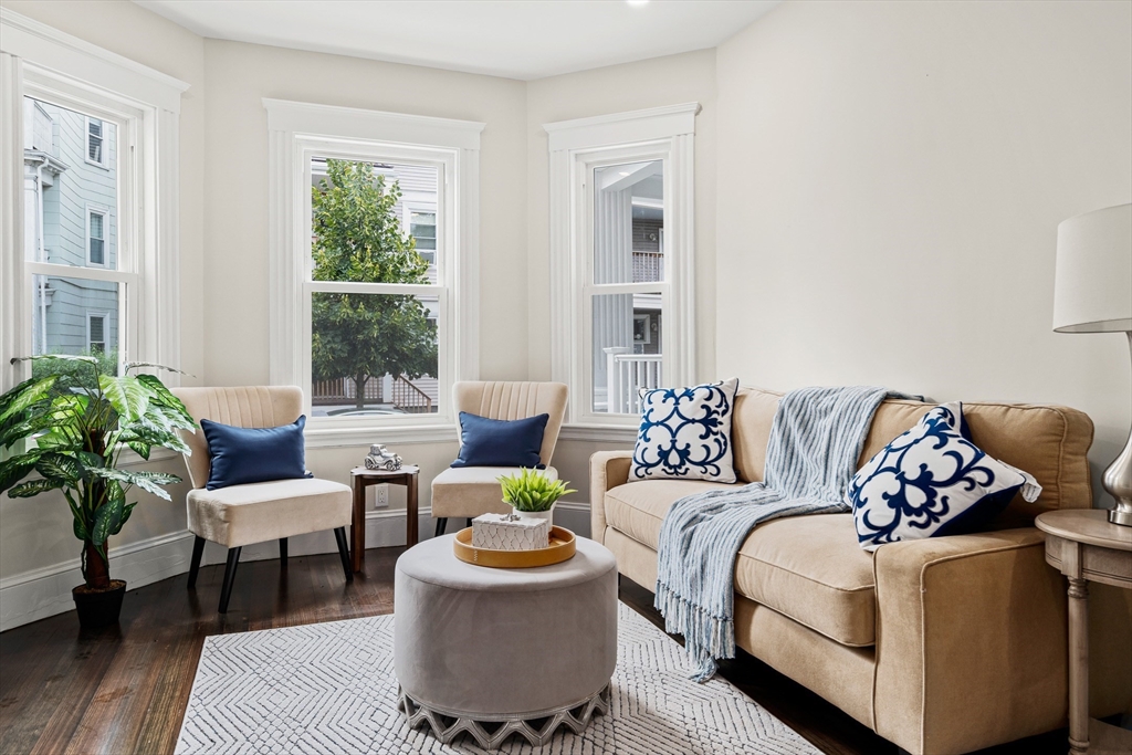 3 bed, 1 bath apartment for rent at 16 Hallam St Unit 3, Dorchester — photo 1 of 18