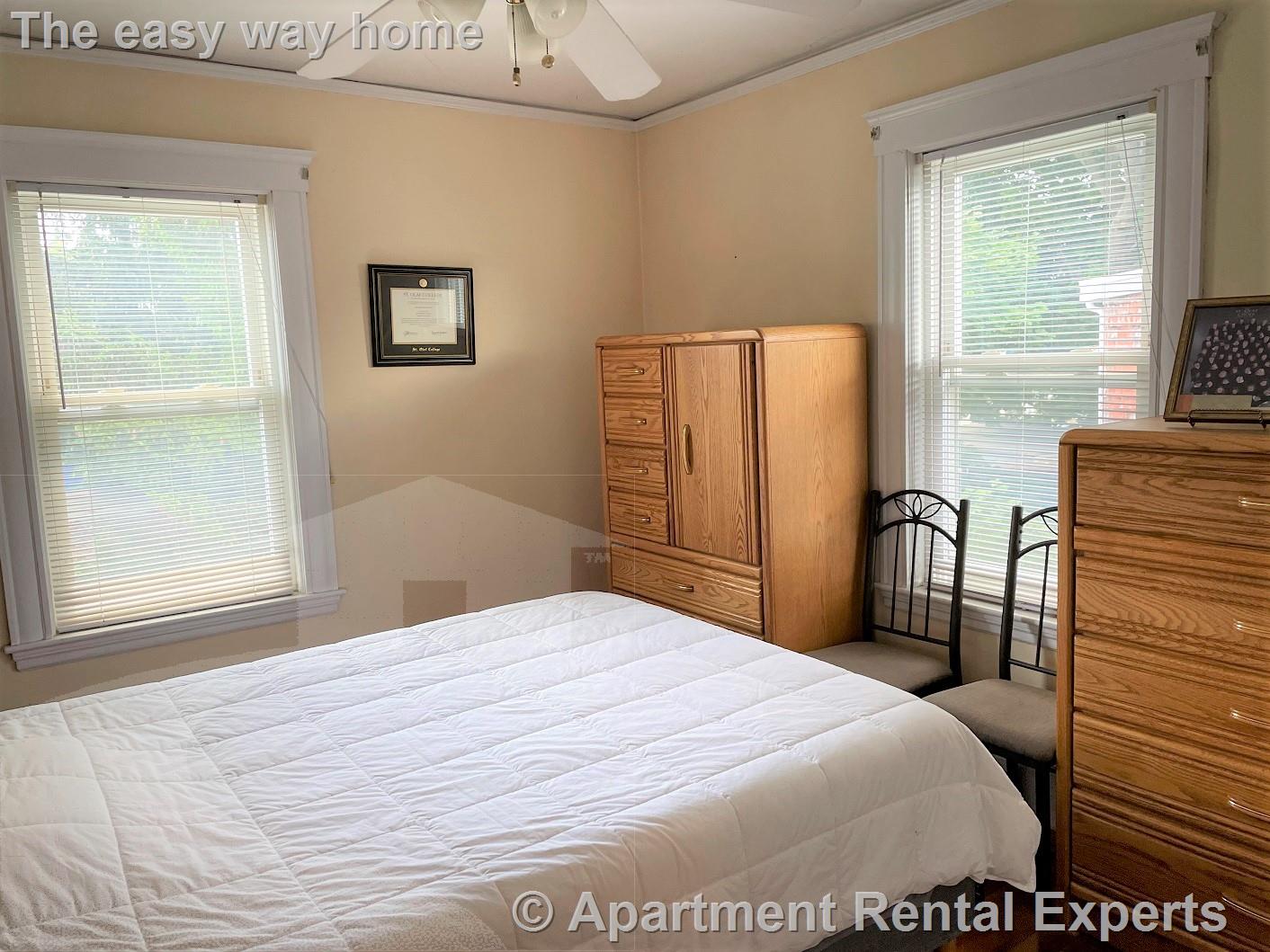 2 bed, 1 bath apartment for rent at 16 Hamilton St Unit 2, Tufts — photo 10 of 14