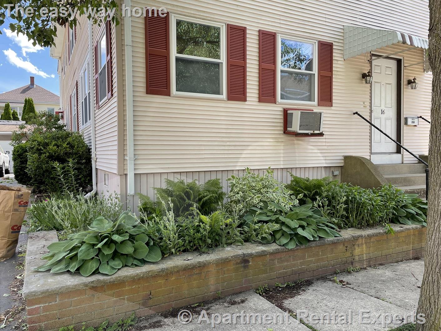 2 bed, 1 bath apartment for rent at 16 Hamilton St Unit 2, Tufts — photo 14 of 14