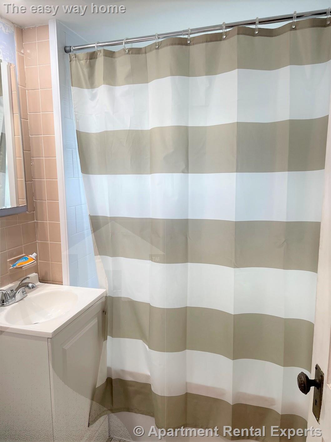 2 bed, 1 bath apartment for rent at 16 Hamilton St Unit 2, Tufts — photo 9 of 14