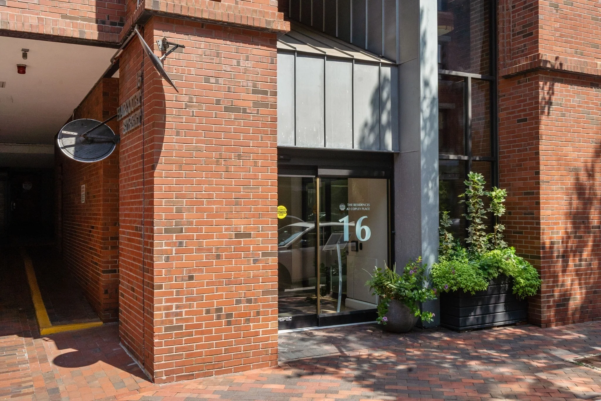 2 bed, 2 bath apartment for rent at 16 Harcourt St Unit 5G, Back Bay
