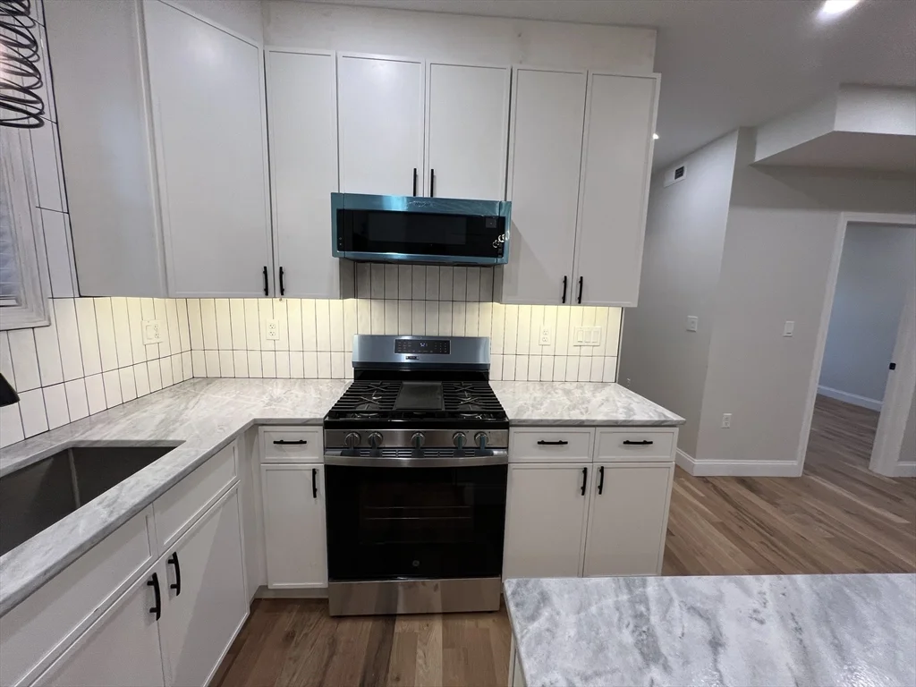 2 bed, 2 bath apartment for rent at 14-16 Harriet St Unit 1, Brighton — photo 4 of 29