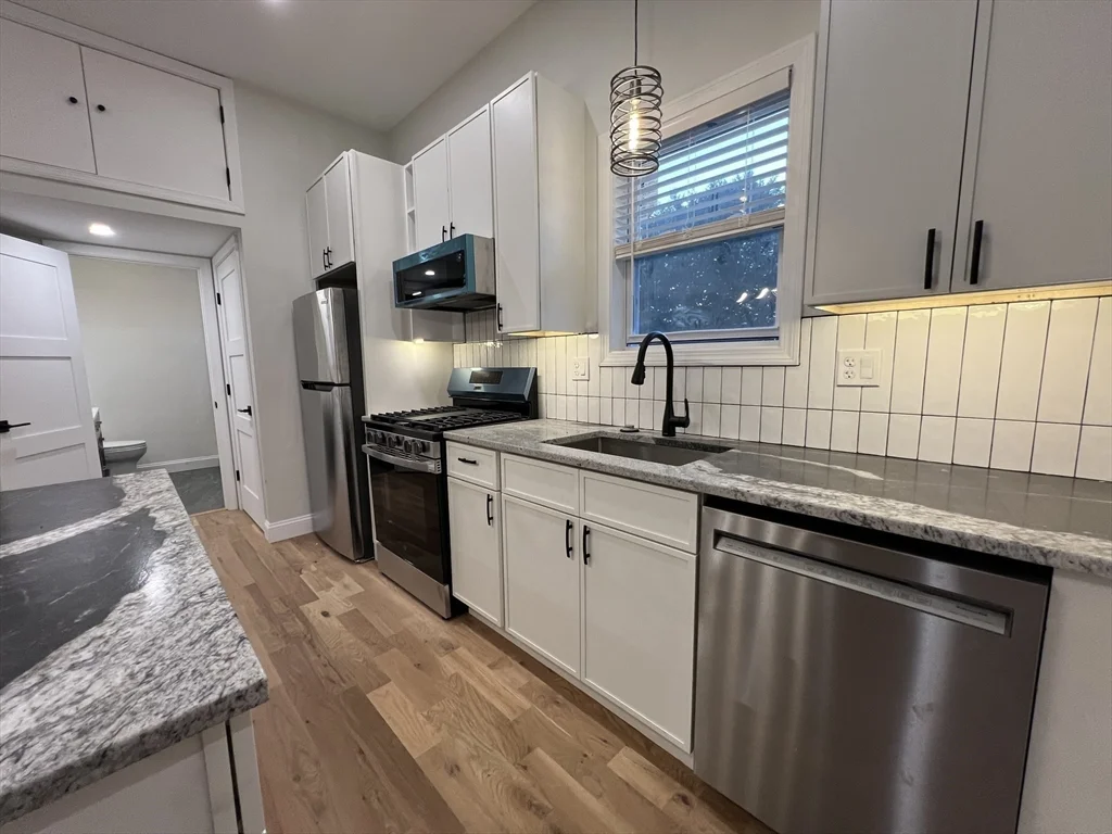 2 bed, 1 bath apartment for rent at 14-16 Harriet St Unit 2, Brighton — photo 4 of 20