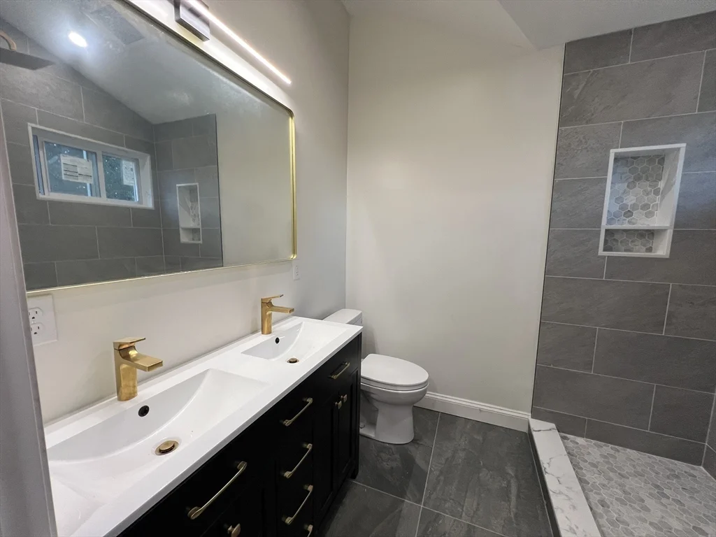 2 bed, 1 bath apartment for rent at 14-16 Harriet St Unit 2, Brighton — photo 15 of 20