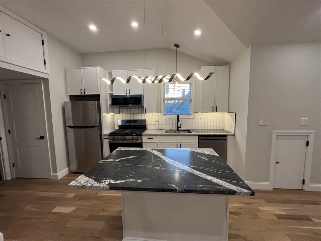 2 bed, 1 bath apartment for rent at 14-16 Harriet St Unit 2, Brighton — photo 6 of 20