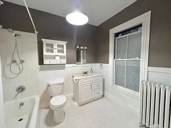 1 bed, 1 bath apartment for rent at 16 Harris St Unit 2, Coolidge Corner — photo 5 of 6