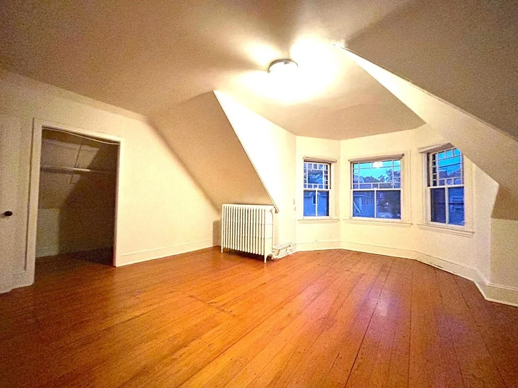 1 bed, 1 bath apartment for rent at 16 Harris St Unit 3, Brookline Village — photo 6 of 9