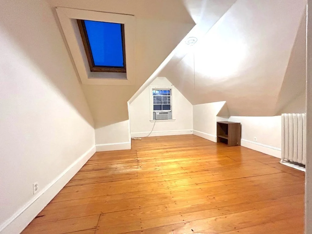 1 bed, 1 bath apartment for rent at 16 Harris St Unit 3, Brookline Village — photo 9 of 9