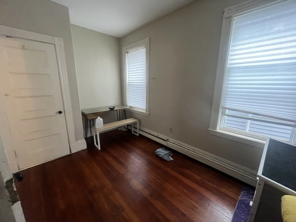 3 bed, 1 bath apartment for rent at 16 Haverford St Unit 2, Jamaica Plain — photo 20 of 22