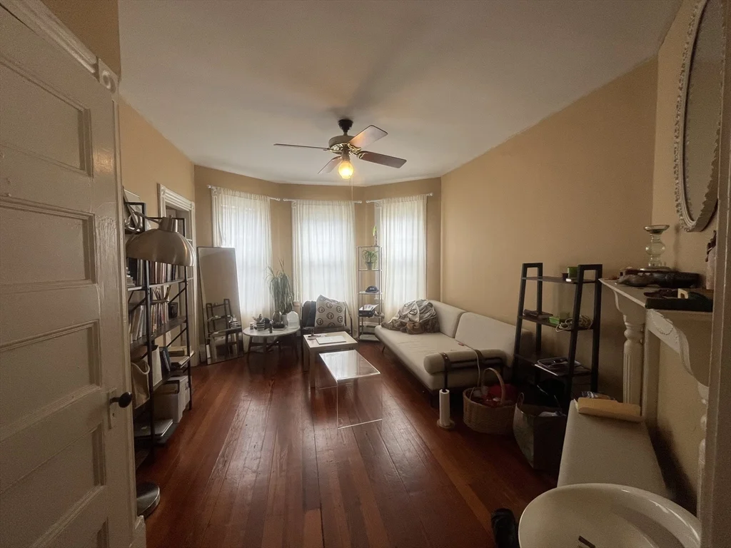3 bed, 1 bath apartment for rent at 16 Haverford St Unit 2, Jamaica Plain — photo 5 of 22