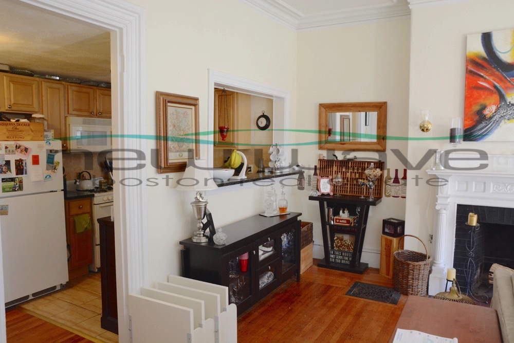 2 bed, 1 bath apartment for rent at 16 Hereford St Unit 3, Back Bay — photo 3 of 12