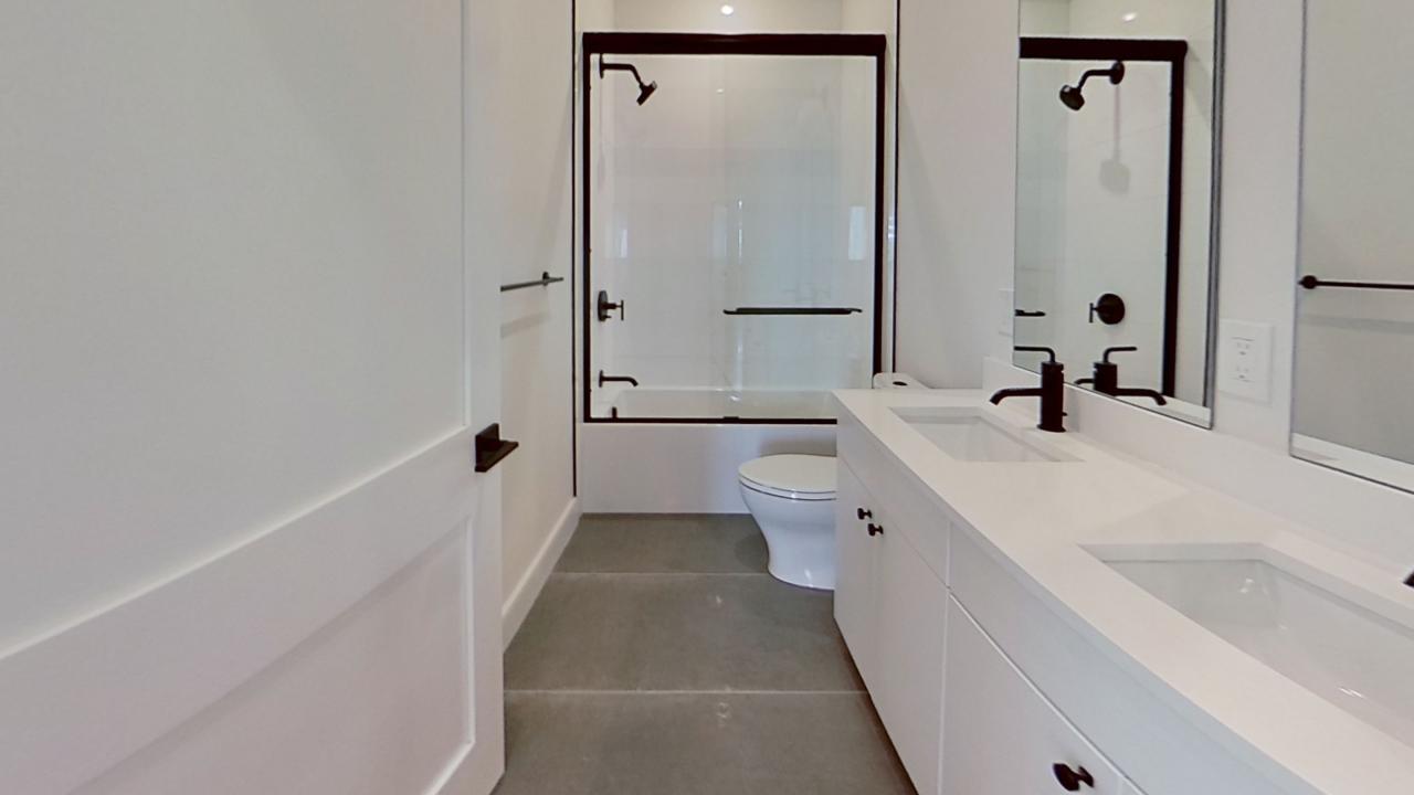 5 bed, 2 bath apartment for rent at 16 Highgate St Unit 103, Allston — photo 12 of 15