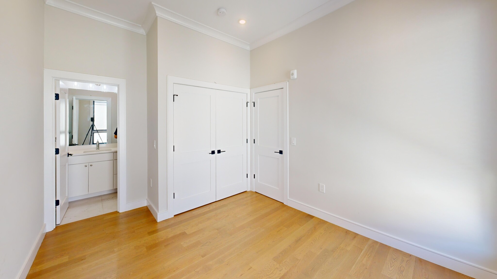 4 bed, 3 bath apartment for rent at 16 Highgate St Unit 202, Allston — photo 8 of 15