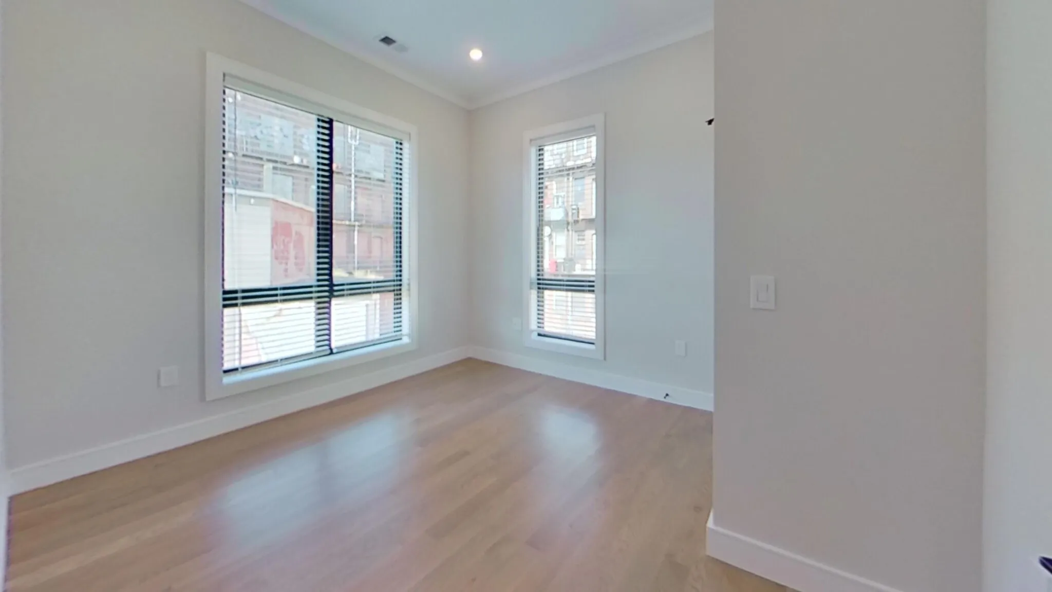 5 bed, 2 bath apartment for rent at 16 Highgate St Unit 203 (Roomate Rental), Allston — photo 5 of 10
