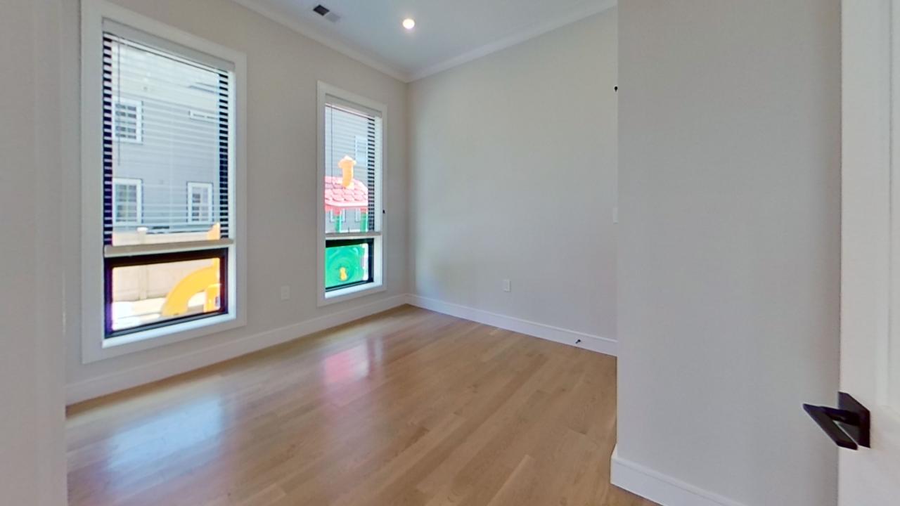 5 bed, 2 bath apartment for rent at 16 Highgate St Unit 3, Allston — photo 20 of 27