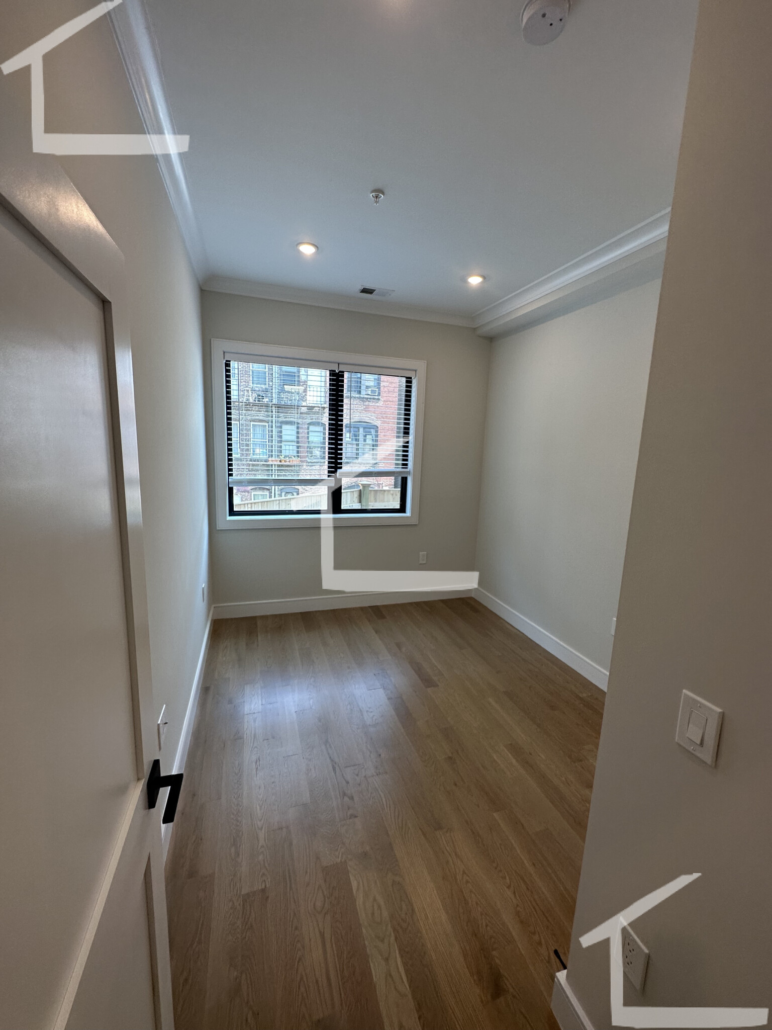 5 bed, 2 bath apartment for rent at 16 Highgate St Unit 3, Allston — photo 8 of 27