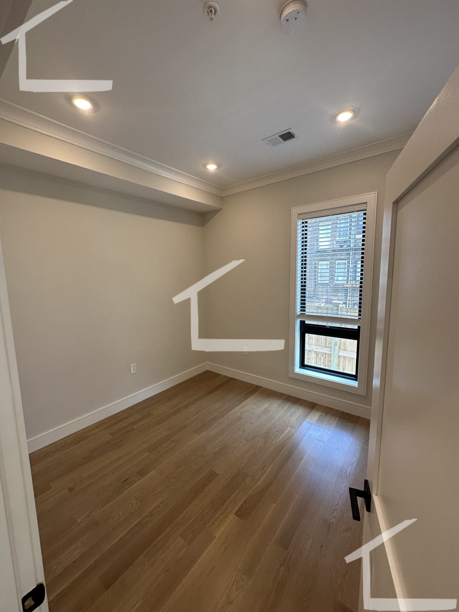 5 bed, 2 bath apartment for rent at 16 Highgate St Unit 3, Allston — photo 7 of 27
