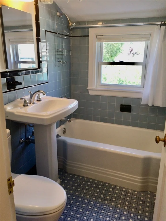 1 bed, 2 bath apartment for rent at 16 Hobbs Rd Unit 1, West Medford — photo 19 of 22
