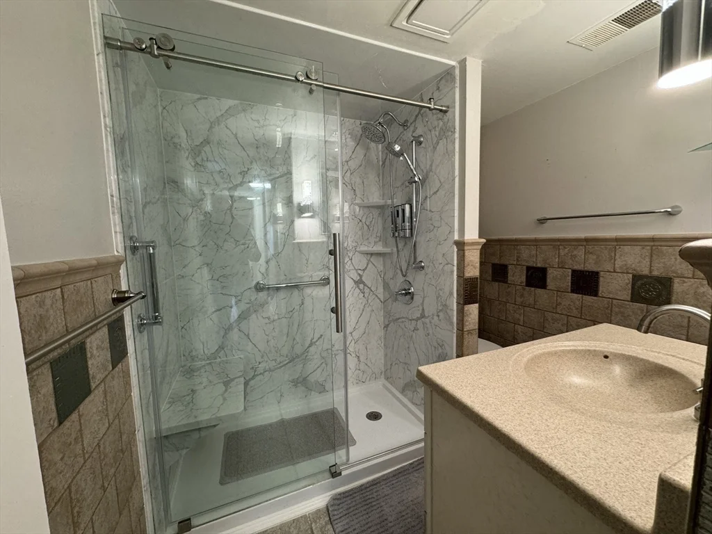 3 bed, 3 bath apartment for rent at 16 Homestead Ave Unit 16A, Quincy — photo 26 of 28