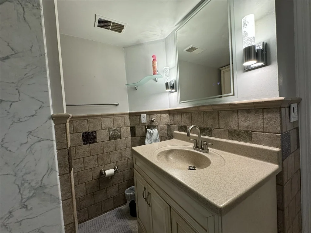 3 bed, 3 bath apartment for rent at 16 Homestead Ave Unit 16A, Quincy — photo 27 of 28