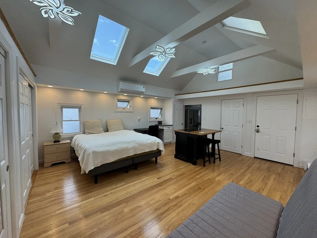 Studio bed, 1 bath apartment for rent at 16 Homestead Ave Unit 16B, Quincy — photo 14 of 18
