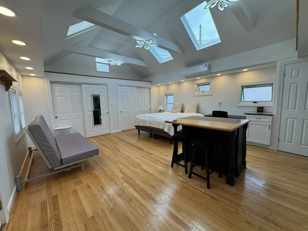 Studio bed, 1 bath apartment for rent at 16 Homestead Ave Unit 16B, Quincy — photo 11 of 18