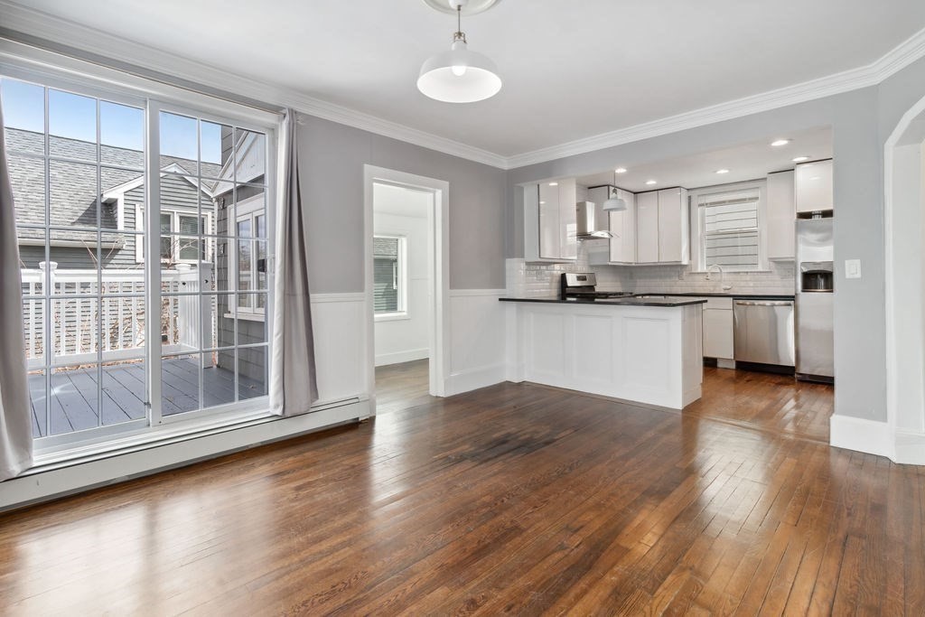 2 bed, 1 bath apartment for rent at 16 Houghton St, Dorchester