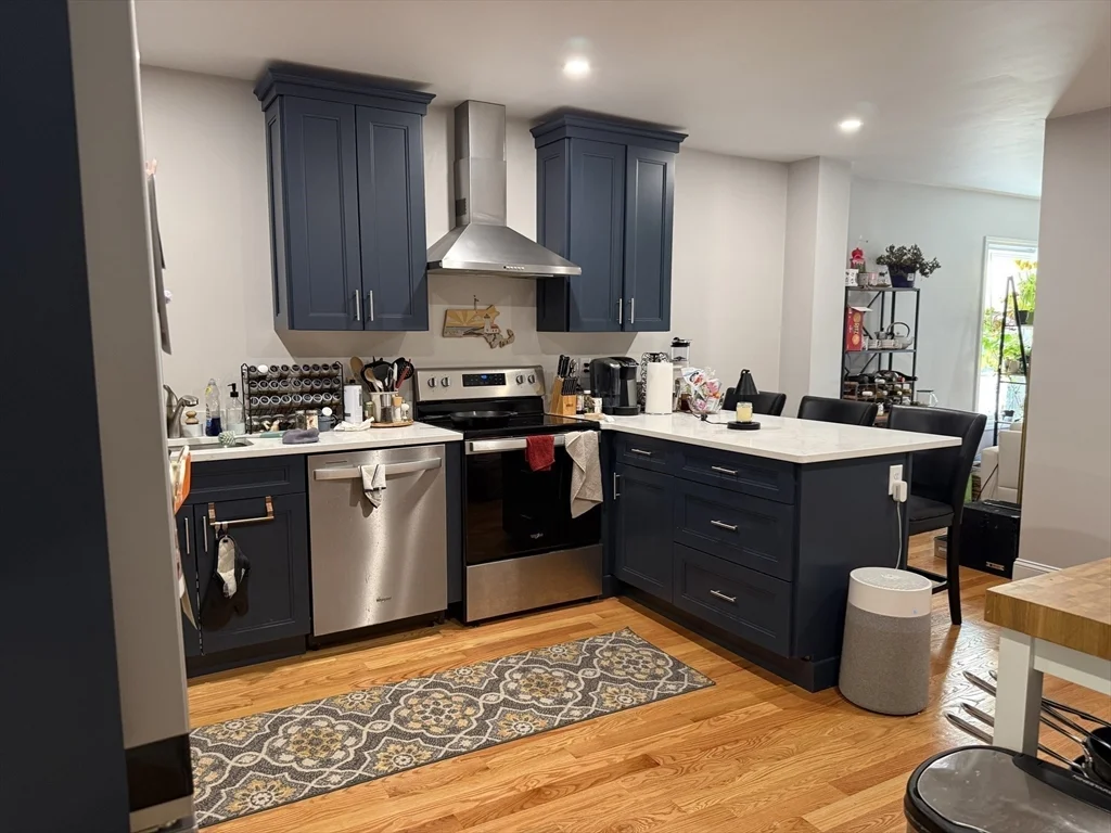 3 bed, 2 bath apartment for rent at 16 Hudson St Unit 1, Woburn — photo 4 of 16