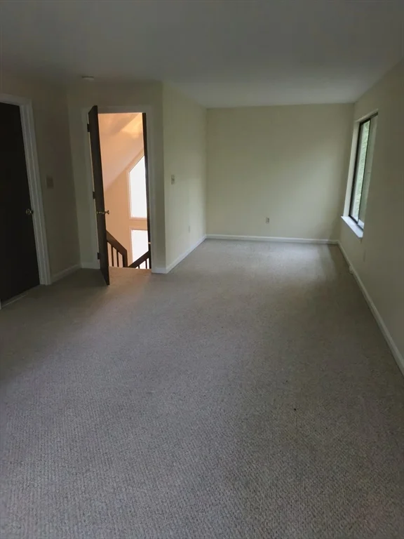 2 bed, 2 bath apartment for rent at 16 Hundred Oaks Ln Unit 16, Ashland — photo 11 of 16