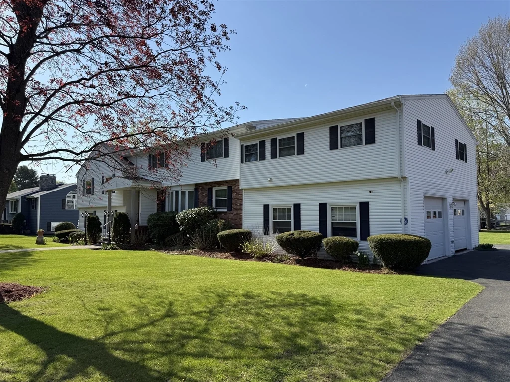 1 bed, 1 bath apartment for rent at 16 Indian Rock Dr Unit 1, Saugus — photo 4 of 24