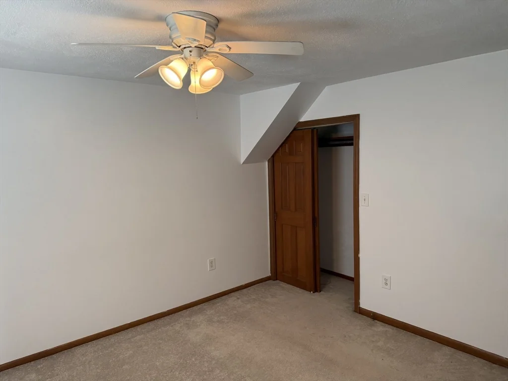 1 bed, 1 bath apartment for rent at 16 Indian Rock Dr Unit 1, Saugus — photo 15 of 24