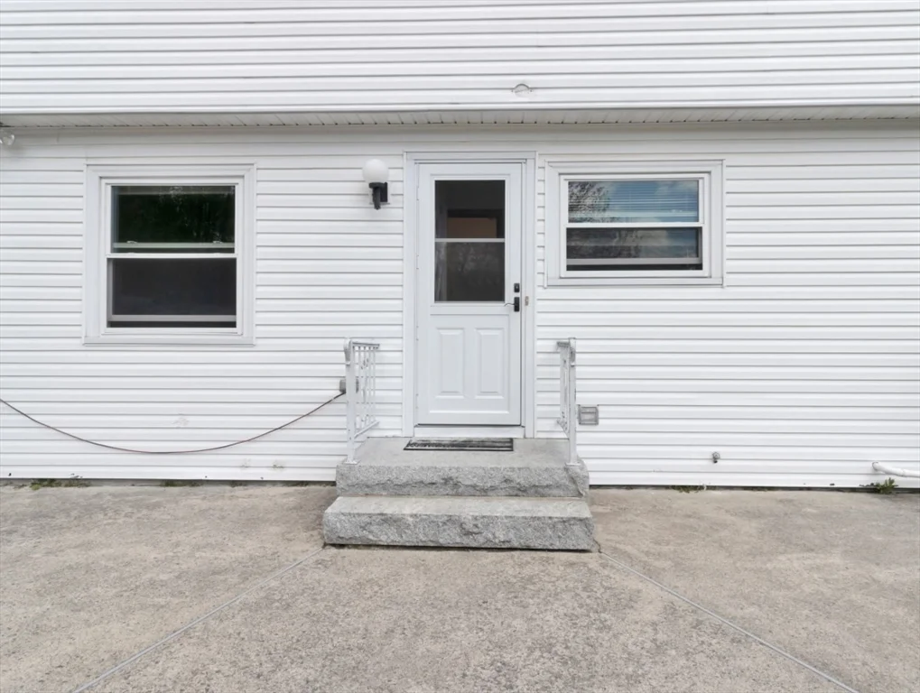 1 bed, 1 bath apartment for rent at 16 Indian Rock Dr Unit 1, Saugus — photo 20 of 24