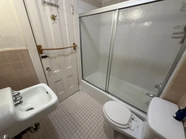 2 bed, 1 bath apartment for rent at 16 Isabella Unit 2, Bay Village — photo 5 of 16