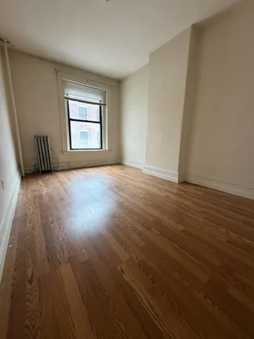 2 bed, 1 bath apartment for rent at 16 Isabella Unit 2, Bay Village — photo 14 of 16